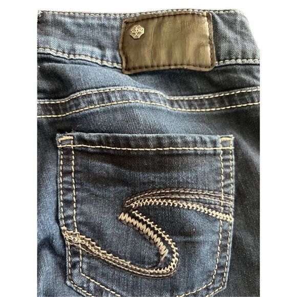 Silver Jean Co. Denim Suki mid Capri jean size 28x23 - Picture 8 of 9